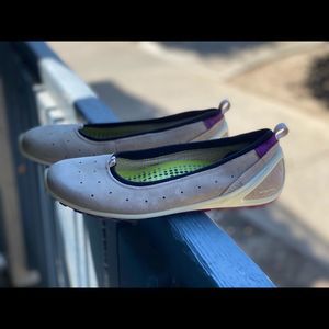 ECCO Women's Biom Lite Flat Sporty Beige Sz 38 EU